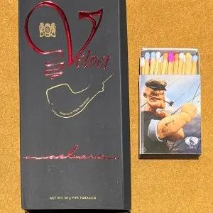 توتون پیپ ولوت قرمز