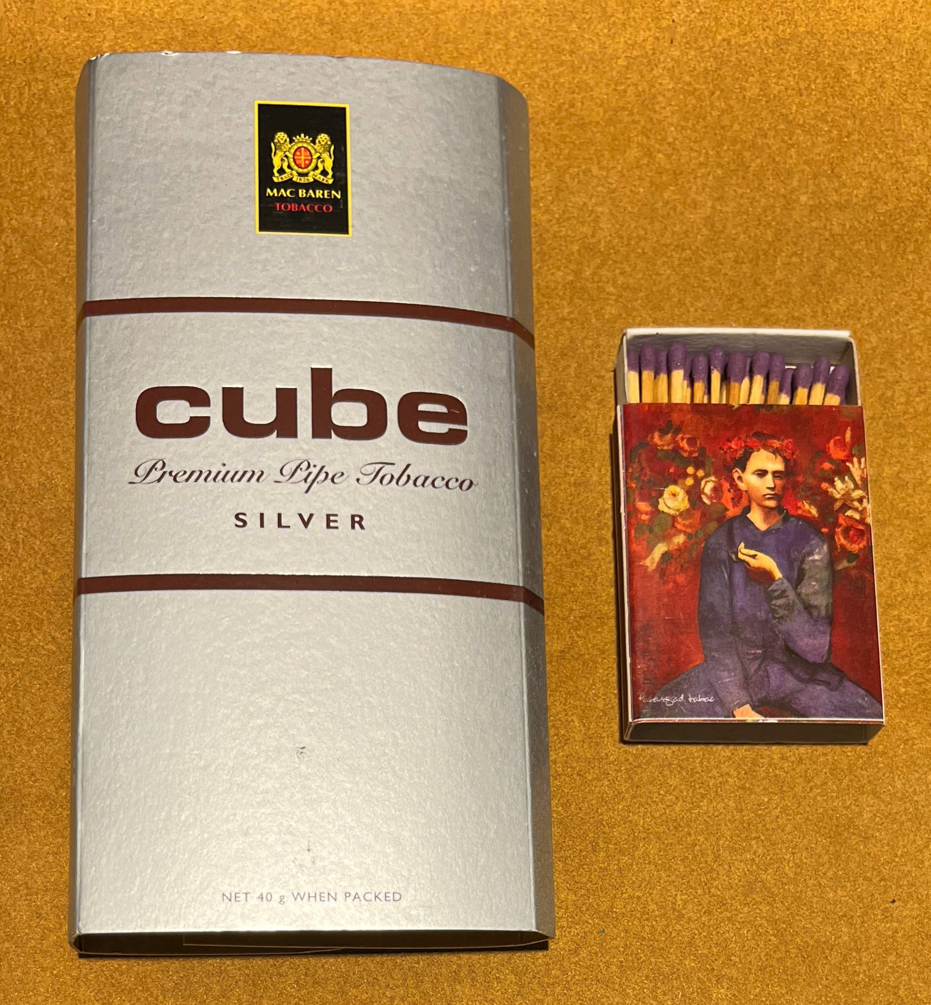 توتون پیپ کیوب نقره ای